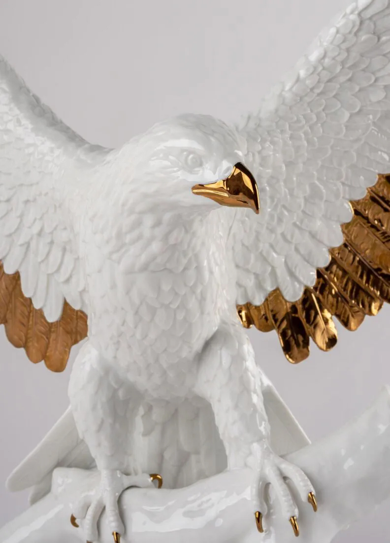 Фото 2 - Скульптура орла свободы. Белый и медный 