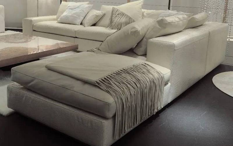 Фото 2 - Секционный диван Miami белый 